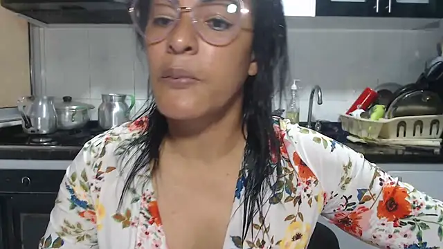 Snapshot of kateleyagrey chatting on 20, 4, 2026 kateleyagrey online show from 20, 4, 2026