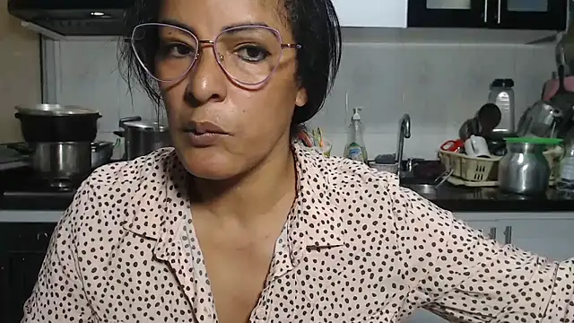 Snapshot of kateleyagrey chatting on 17, 6, 2026 kateleyagrey online show from 17, 6, 2026