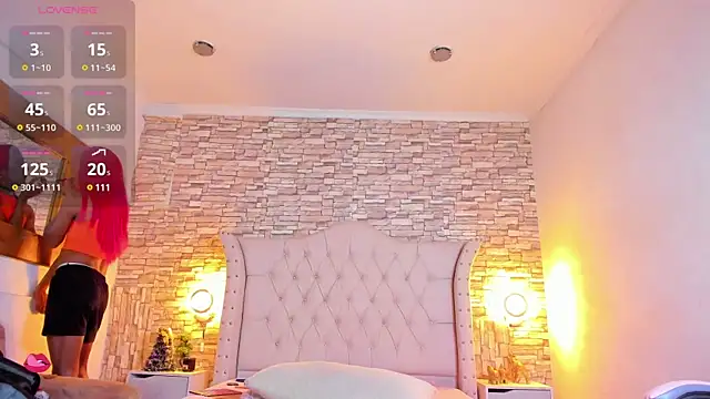 Lucia-sex online show from 2, 1, 2025