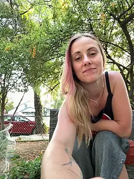 Snapshot of ClumsyLink chatting on 27, 9, 2025 ClumsyLink online show from 27, 9, 2025