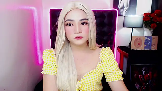 Snapshot of ErinSmith7inches_TS chatting on 9, 10, 2025 ErinSmith7inches TS online show from 9, 10, 2025