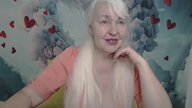 Snapshot of BlondyLeeBest chatting on 3, 2, 2025 BlondyLeeBest online show from 3, 2, 2025