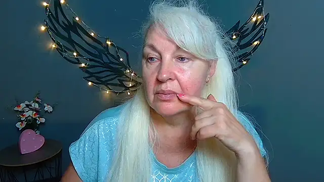 BlondyLeeBest online show from 14, 7, 2026