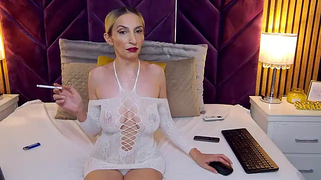 Snapshot of AlexaBarnes chatting on 16, 7, 2026 AlexaBarnes online show from 16, 7, 2026