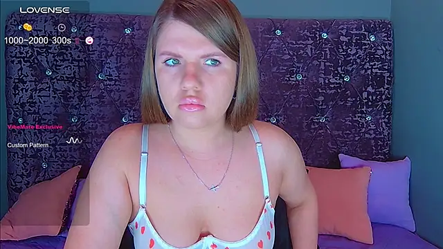 NoraBigAss online show from 12, 1, 2025