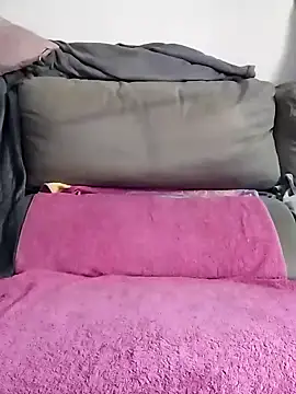 LoGaNfree88 online show from 2, 2, 2025