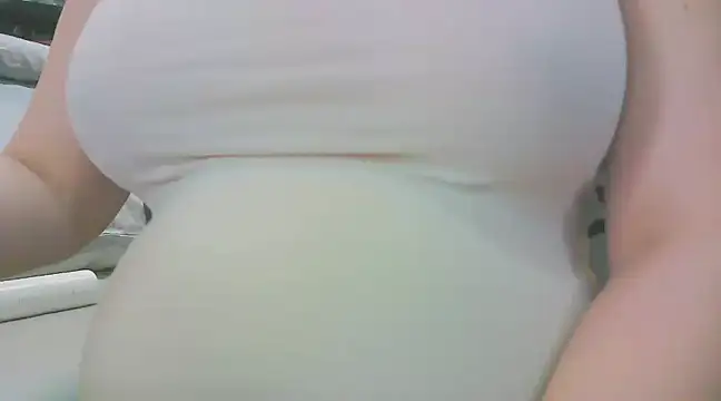 Snapshot of keepmepregnantT chatting on 13, 3, 2025 keepmepregnantT online show from 13, 3, 2025