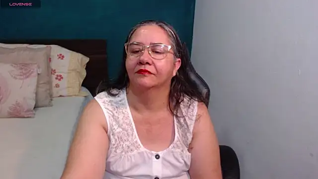 Snapshot of scaelettdubois chatting on 12, 5, 2026 scaelettdubois online show from 12, 5, 2026