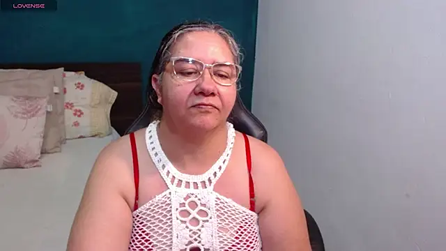 Snapshot of scaelettdubois chatting on 29, 5, 2026 scaelettdubois online show from 29, 5, 2026