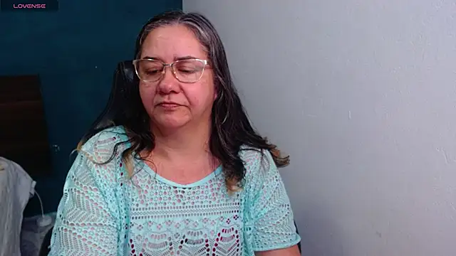 Snapshot of scaelettdubois chatting on 7, 6, 2026 scaelettdubois online show from 7, 6, 2026