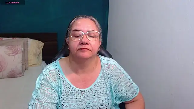 Snapshot of scaelettdubois chatting on 13, 6, 2026 scaelettdubois online show from 13, 6, 2026