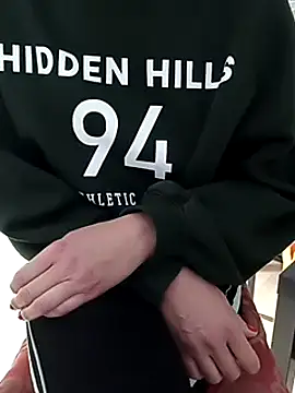 Snapshot of SHARONRodrig chatting on 28, 1, 2025 SHARONRodrig online show from 28, 1, 2025