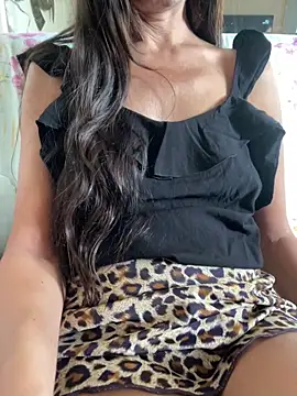 Snapshot of SHARONRodrig chatting on 14, 9, 2025 SHARONRodrig online show from 14, 9, 2025