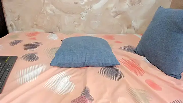 tiffanystonne online show from 1, 2, 2025