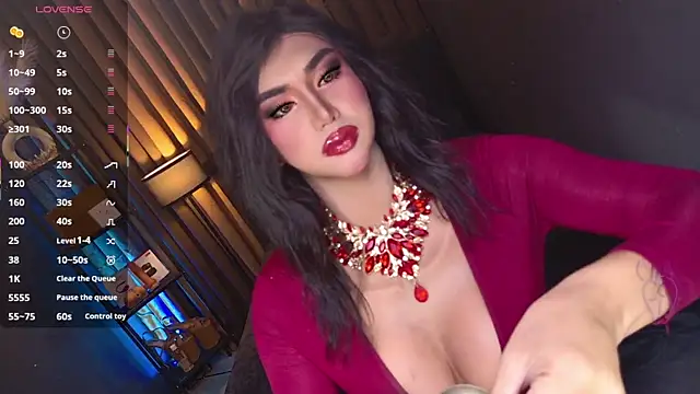 Snapshot of SexGoddess_Celine chatting on 13, 10, 2025 SexGoddess Celine online show from 13, 10, 2025