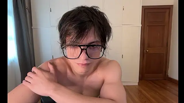 Snapshot of SasukeUhchiaa chatting on 9, 1, 2026 SasukeUhchiaa online show from 9, 1, 2026