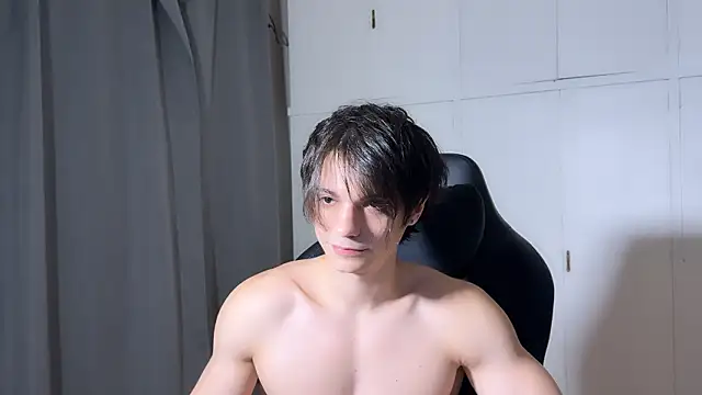 Snapshot of SasukeUhchiaa chatting on 5, 2, 2026 SasukeUhchiaa online show from 5, 2, 2026