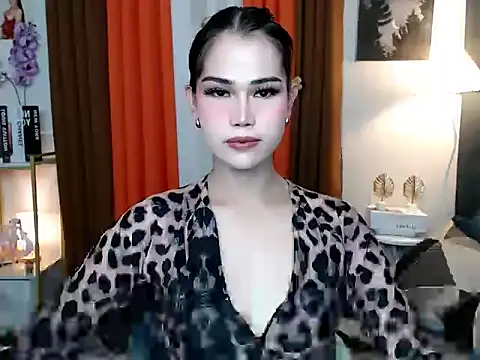 Snapshot of CheskaVenice5 chatting on 3, 10, 2025 CheskaVenice5 online show from 3, 10, 2025