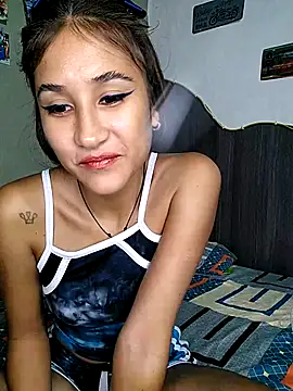 Little Naughty Nicole online show from 16, 4, 2026