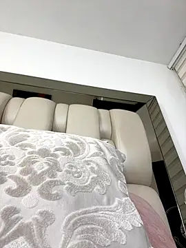 Snapshot of ALISSON_FOXXX1 chatting on 25, 11, 2025 ALISSON FOXXX1 online show from 25, 11, 2025