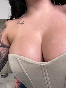 Snapshot of ALISSON_FOXXX1 chatting on 13, 2, 2026 ALISSON FOXXX1 online show from 13, 2, 2026