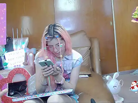 Skinygirl online show from 21, 10, 2025