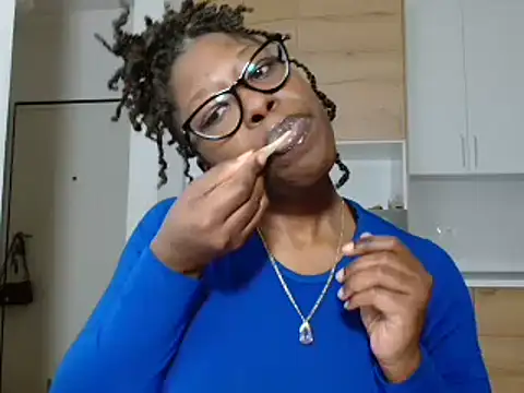 MadamIndigo online show from 15, 1, 2026