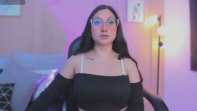 lucy neil online show from 14, 4, 2026