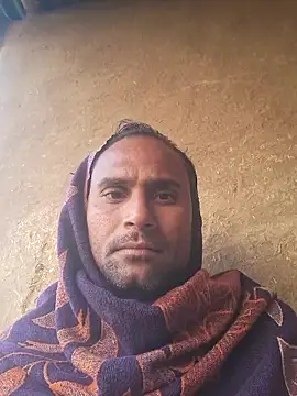 Snapshot of Maneeshpoppy chatting on 12, 11, 2025 Maneeshpoppy online show from 12, 11, 2025