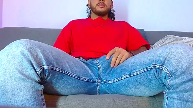 Snapshot of tuyo1995 chatting on 4, 12, 2025 tuyo1995 online show from 4, 12, 2025