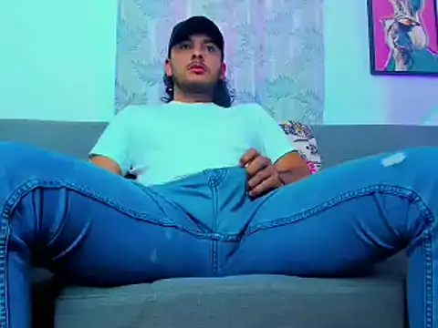 Snapshot of tuyo1995 chatting on 2, 3, 2026 tuyo1995 online show from 2, 3, 2026