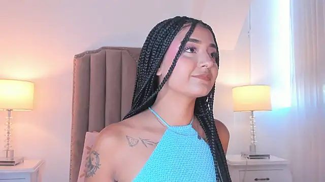 Snapshot of Emma_Torres__ chatting on 1, 6, 2026 Emma Torres online show from 1, 6, 2026
