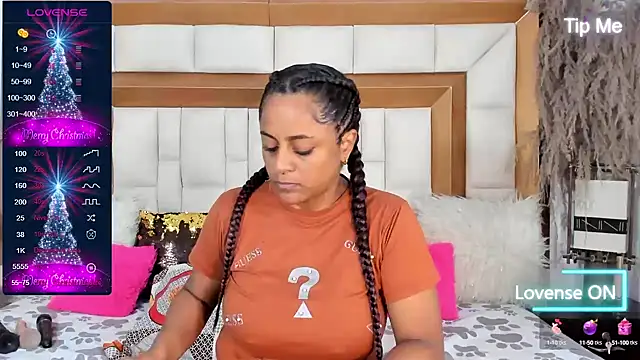 BellaKarla online show from 24, 12, 2024