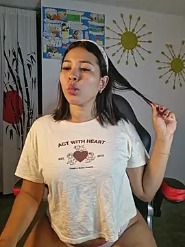 Snapshot of caylinhot7 chatting on 20, 10, 2025 caylinhot7 online show from 20, 10, 2025