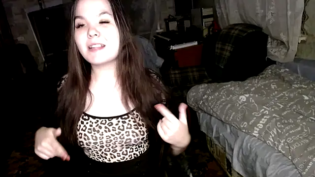 Var Kiss online show from 23, 2, 2025