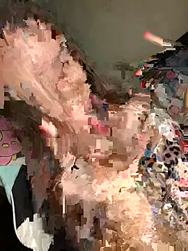 Var Kiss online show from 9, 9, 2025