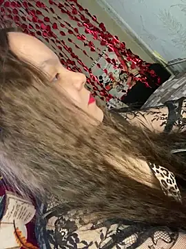 Var Kiss online show from 9, 3, 2026