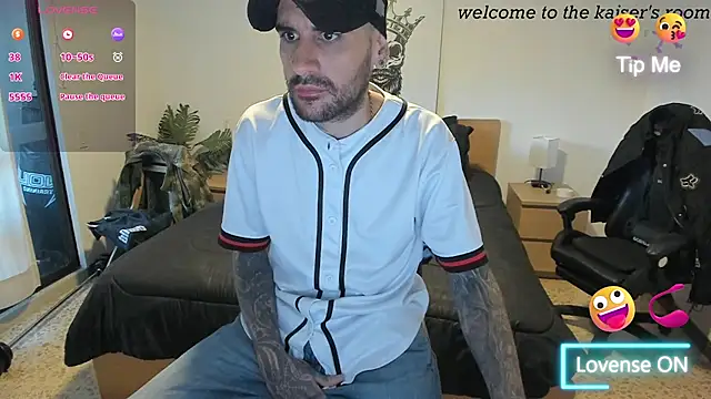 kaiser679  online show from 8, 9, 2025