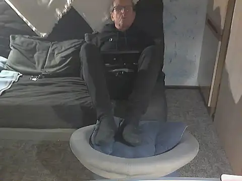 kiam471 online show from 12, 3, 2025