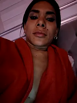 Doll Loren online show from 3, 11, 2025