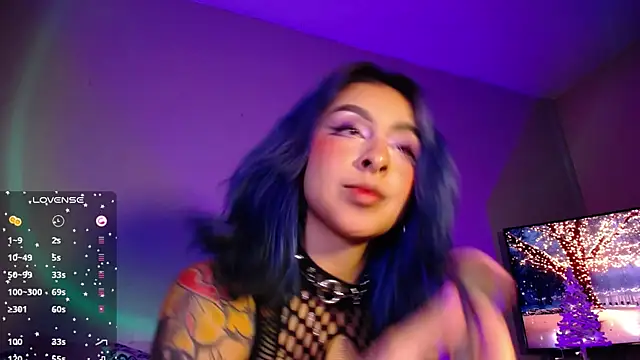 Cinamoonn online show from 5, 1, 2025