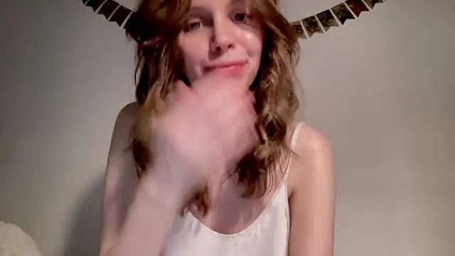 Snapshot of Nikki_Mimimi chatting on 1, 2, 2025 Nikki Mimimi online show from 1, 2, 2025