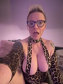 Snapshot of German_Milf chatting on 19, 2, 2025 German Milf online show from 19, 2, 2025