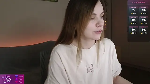 Snapshot of Ali_Cooper chatting on 5, 12, 2024 Ali Cooper online show from 5, 12, 2024