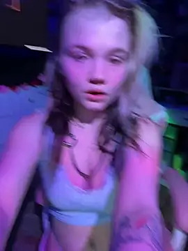 Cutiepiespanks online show from 21, 3, 2025