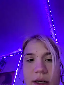 Cutiepiespanks online show from 9, 10, 2025