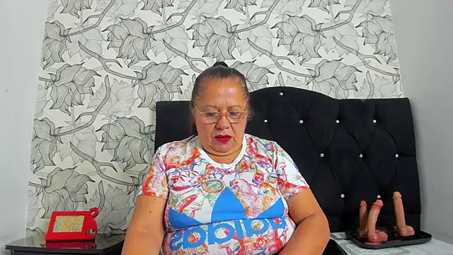 Keira Lennox online show from 6, 1, 2026