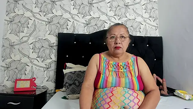 Snapshot of Keira_Lennox chatting on 5, 2, 2026 Keira Lennox online show from 5, 2, 2026