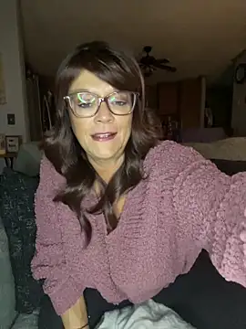 cowgirlc online show from 22, 2, 2025