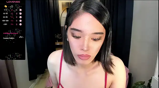 Snapshot of TsHeartXxx chatting on 6, 12, 2024 TsHeartXxx online show from 6, 12, 2024